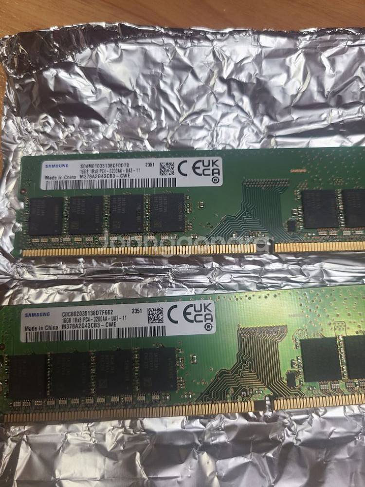 삼성ddr4 16기가두개--1