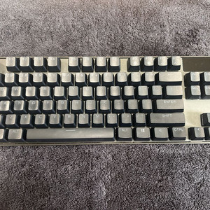 Apex pro tkl 2023 팝니다.