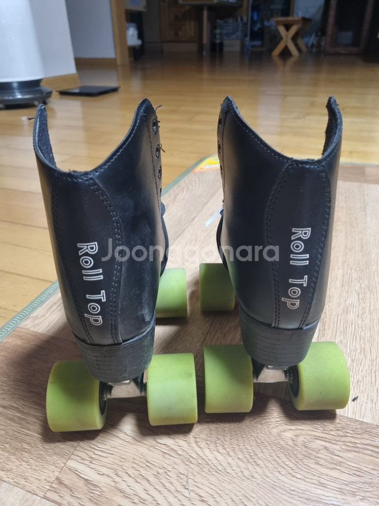 롤러스케이트 255mm 판매합니다.--1