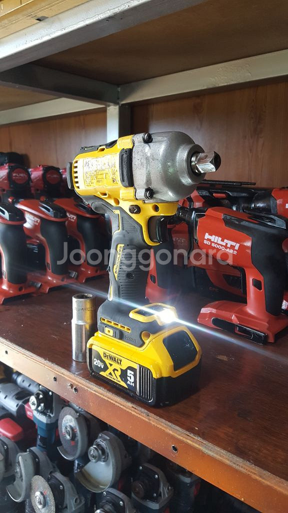 디월트미드토크임팩렌치DCF892 3단속도조절 최상급--4