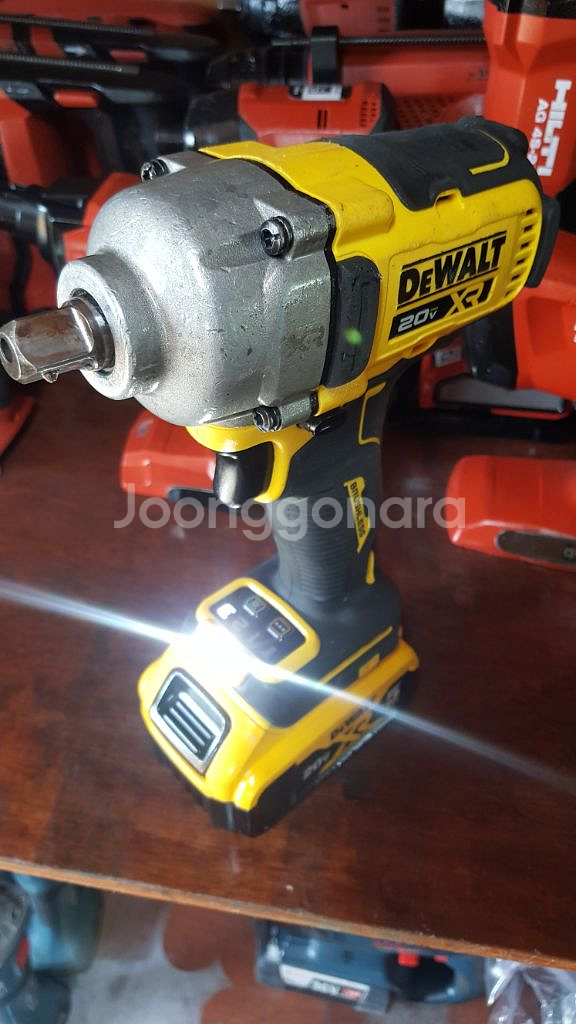 디월트미드토크임팩렌치DCF892 3단속도조절 최상급--8