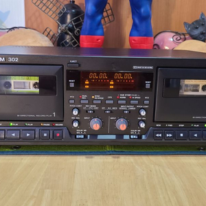 TASCAM 302 DOUBLE TAPE DECK JA