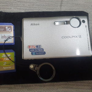 니콘 쿨픽스 S8 Nikon Coolpix S8