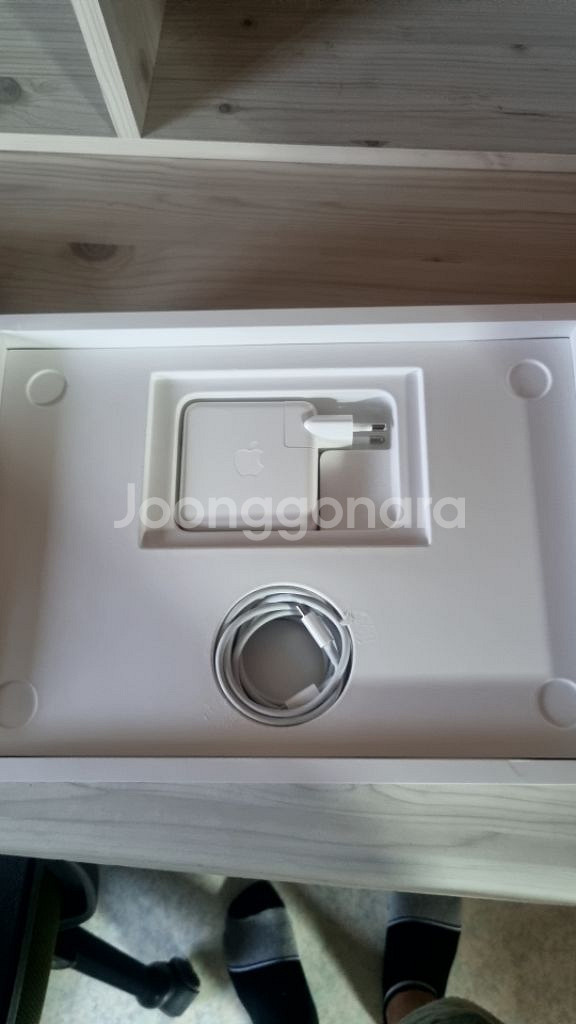 맥북 프로 2020 램16/ssd512--1