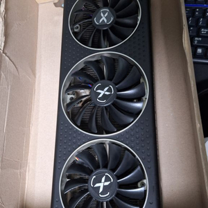 xfx rx6700xt 팝니다.