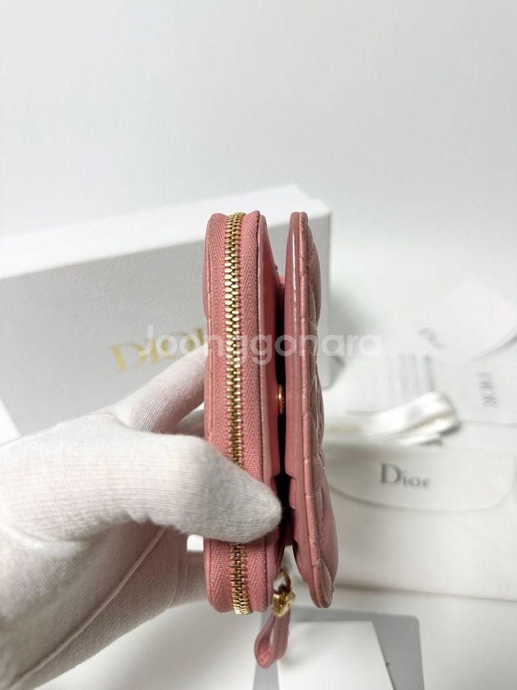 디올 레이디 카로 컴팩트 스칼렛 반지갑--3