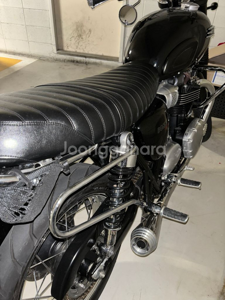 본네빌 T100 2020년식 (무사고) 급매 상태 A+--4
