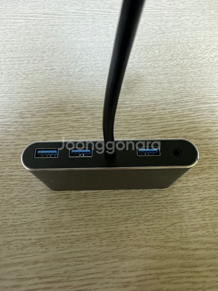 [민트급 제품] HDMI 멀티포트 허브 8in1 USB--1