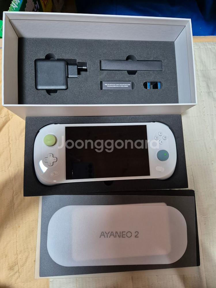 아야네오2 화이트 16G 1TB 팝니다--3