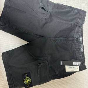 Stone island 카고 반바지(32size)