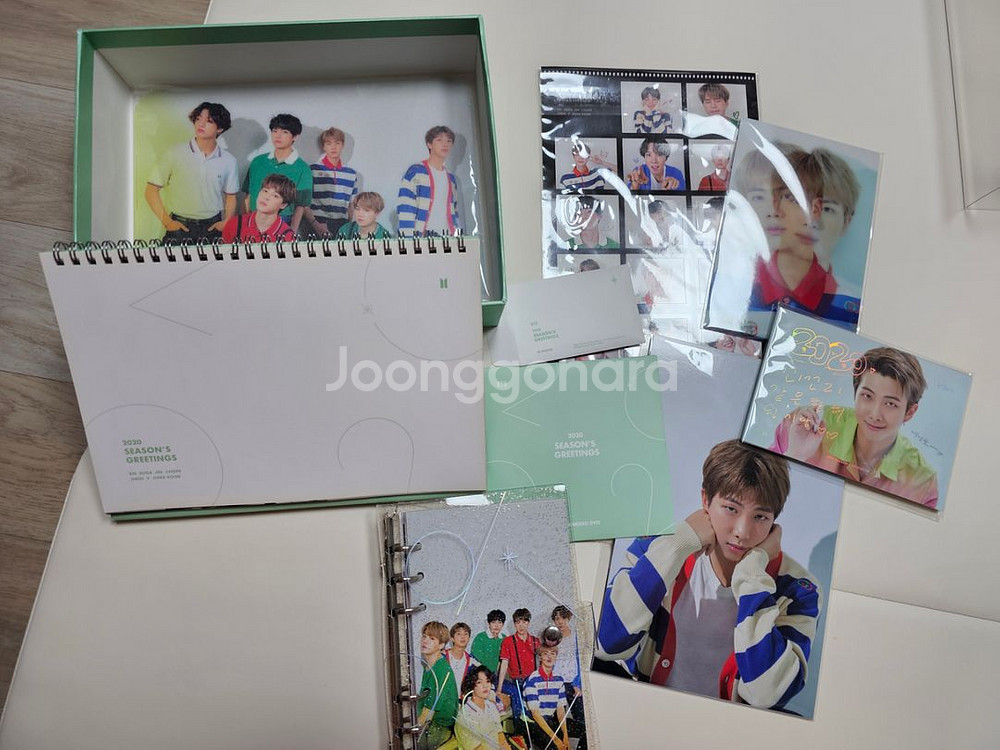 BTS 2020 시즌그리팅--1