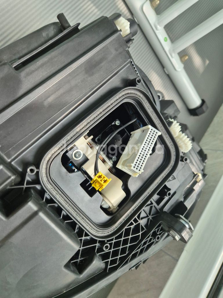 벤츠 CLS W257 조수석 라이트(전기형)--4