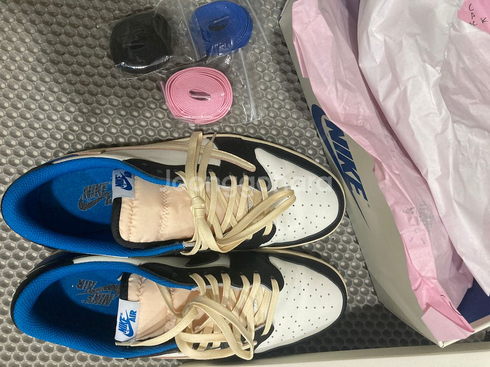 나이키 조던1 로우 프라그먼트 스캇 285--1