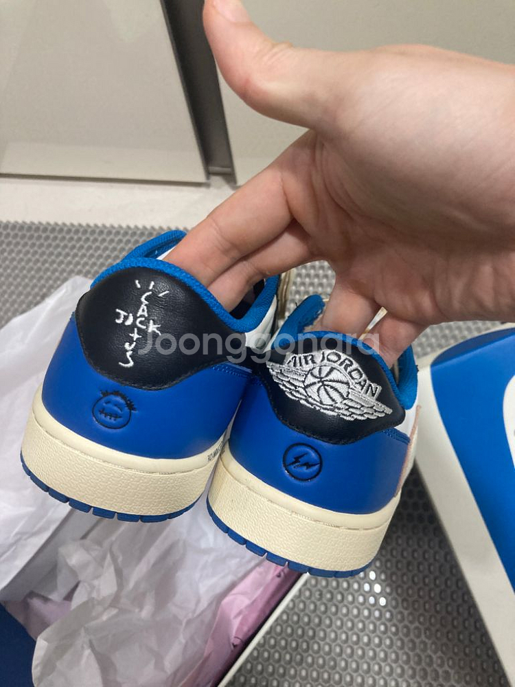 나이키 조던1 로우 프라그먼트 스캇 285--4