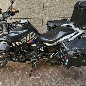 Bmw 310gs 23년식 37xxkm 팝니다.