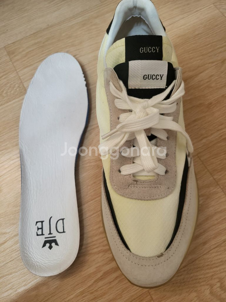 GUCCY(260)--9