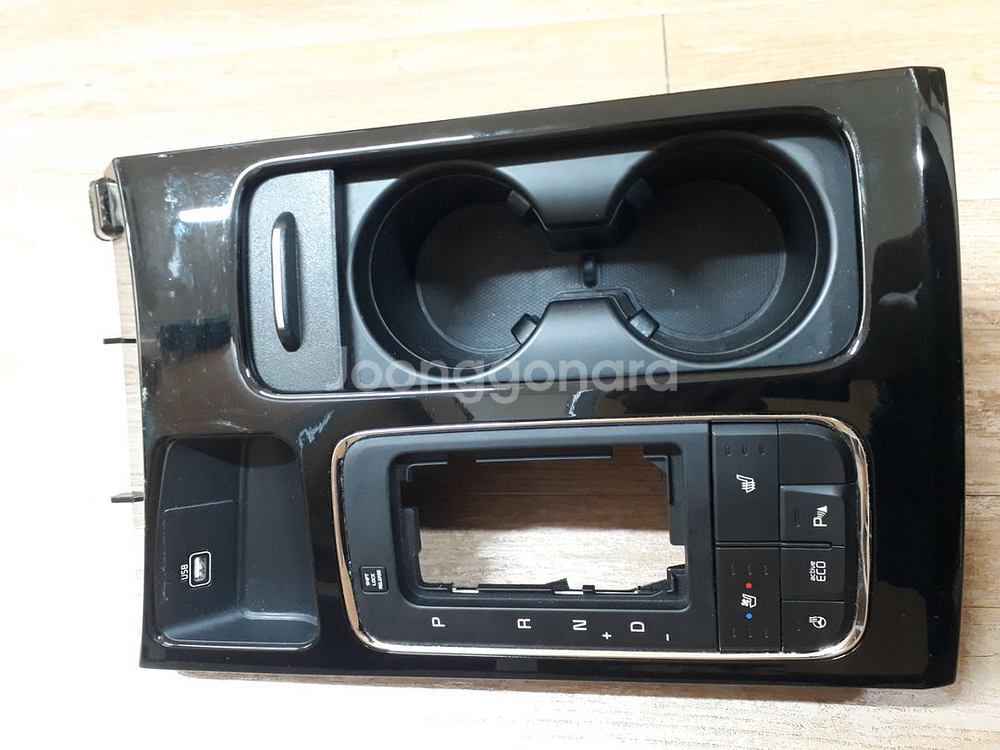 기아 올 뉴 카니발 센터콘솔 84650A9531BH7--1