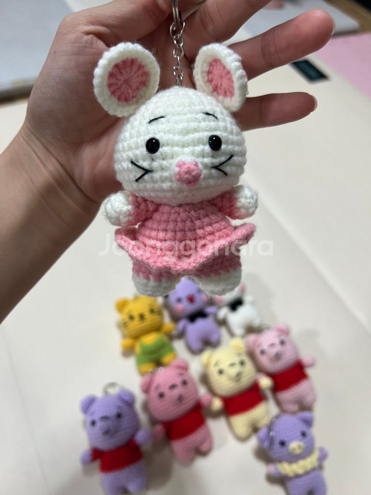 손뜨개질 고양이.푸. 쥐 키링.(가방고리.지갑.열쇠--3