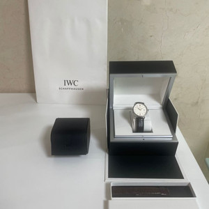 IWC 포르토피노 40mm 드레스 워치