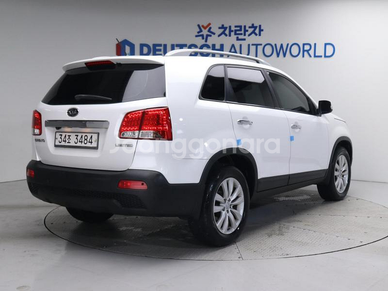 @11년식 쏘렌토 R 디젤 2.0 2WD 리미티드 고--1