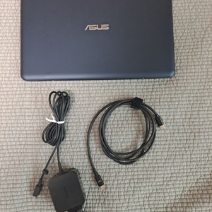 ASUS L200H