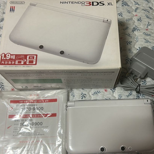 닌텐도 3ds xl 화이트