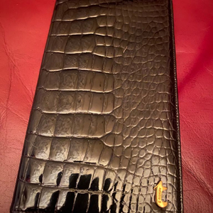 A testoni alligator wallet