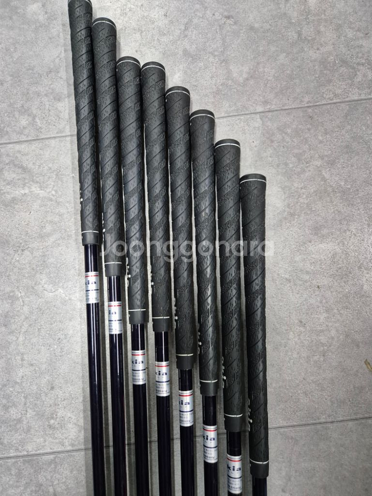 아키아 akia 단조 그라파이트 L플렉스 8아이언 셋트--1