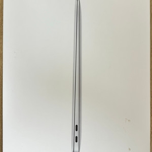 MacBook Air(M1, 2020)