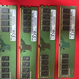 DDR4 8기가 4장 32기가 일괄