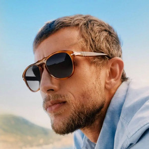 Persol x A.P.C. 에디션 649 선글라스