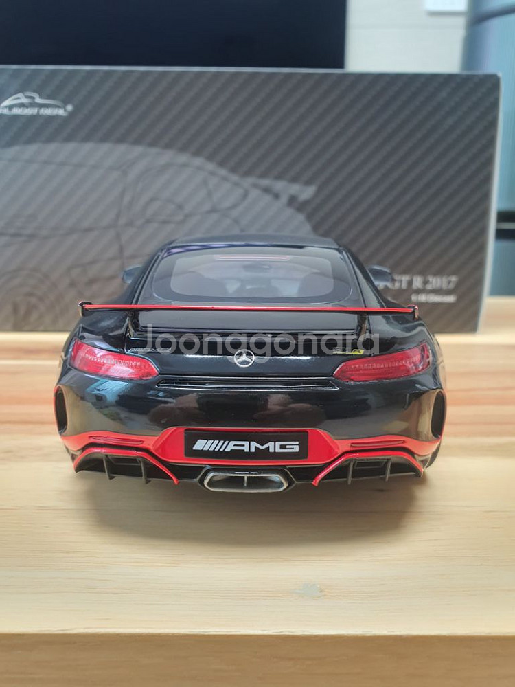 얼모스트리얼 amg gtr1:18--3