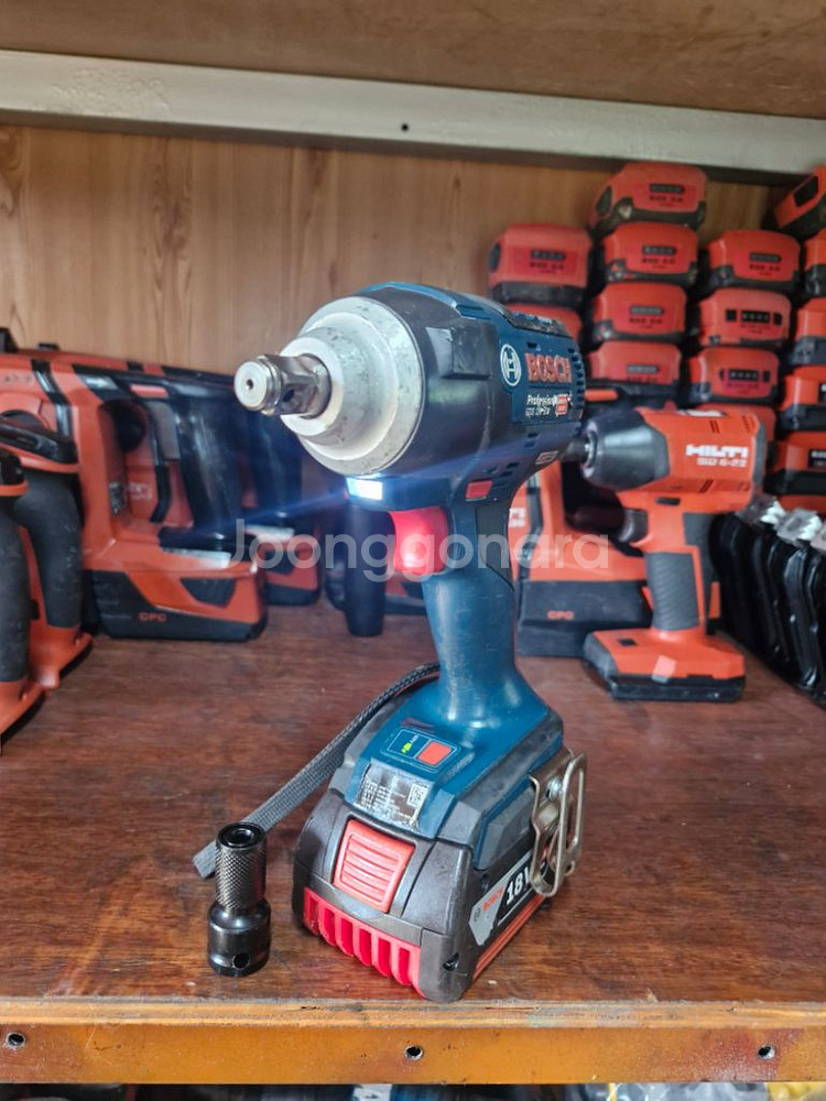 보쉬미드토크임팩렌치 GDS18V300 아시바렌치--5