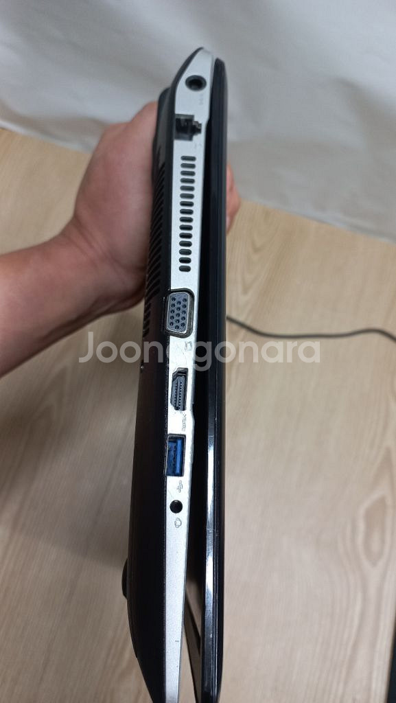 삼성 노트북 i3 8G 15.6인치--1
