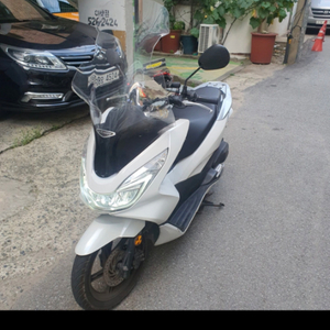 혼다 pcx 125cc 17년식 올뉴 (야마하,스쿠터)