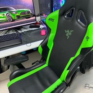 dxracer 레이저 에디션 게이밍체어