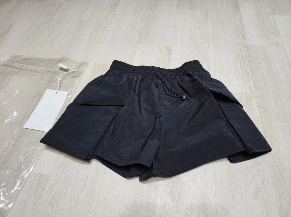 (새제품) 프라다재질 바스락 숏 반바지--1