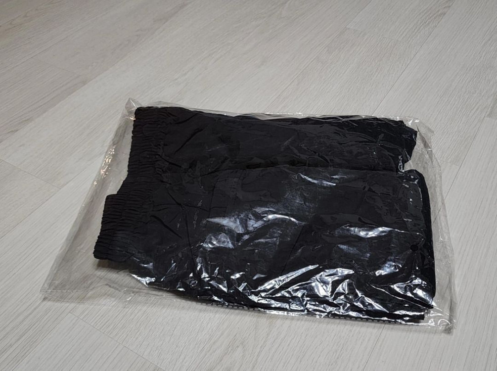 (새제품) 프라다재질 바스락 숏 반바지--4