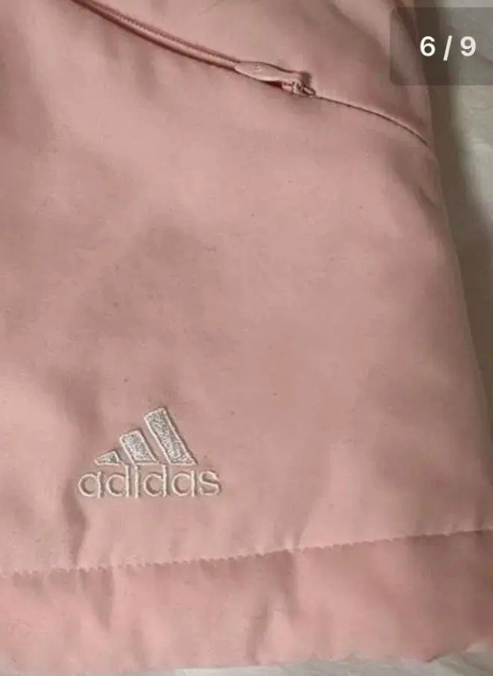 아디다스 대대장 y2k 세라복 핑크 패딩 이미지