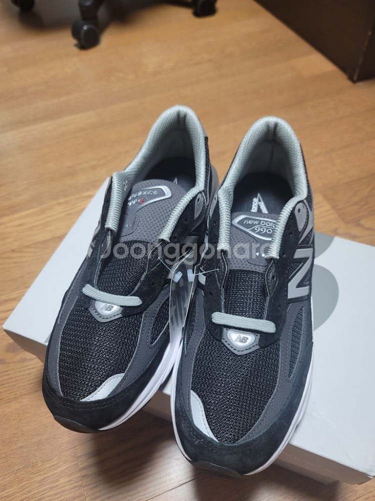 뉴발란스 990v6 블랙--2
