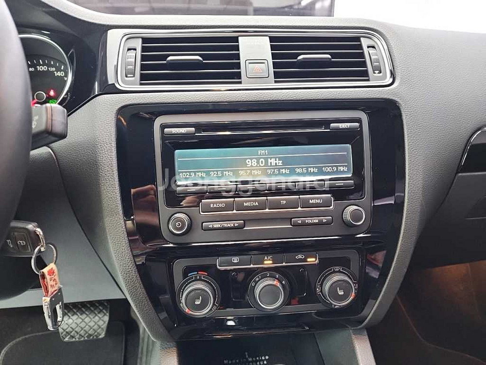 @15년식 제타(6세대) 2.0 TDI 블루모션 전--9