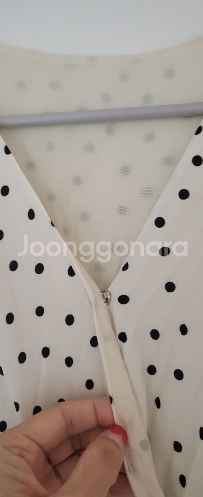 도트 쉬폰 주름 원피스~--1
