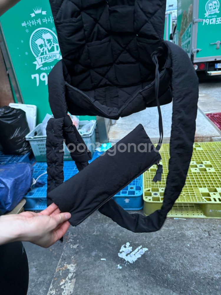 보테가 베네타 패딩 카세트백--1