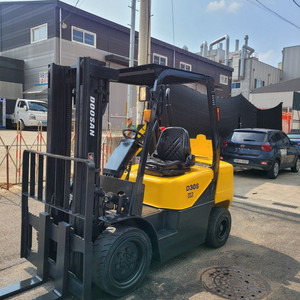 두산 D30S-3중고지게차