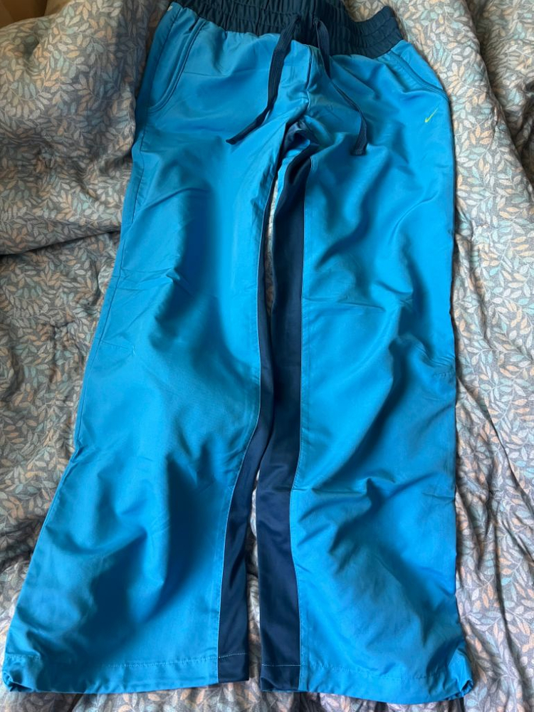 [M] 나이키 여성 트레이닝 셋업--4