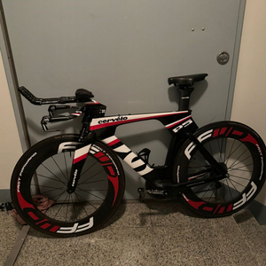 써벨로 p5 six