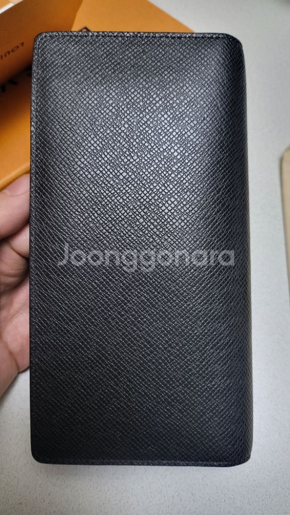 루이비통 M30285 타이가 브라짜--2