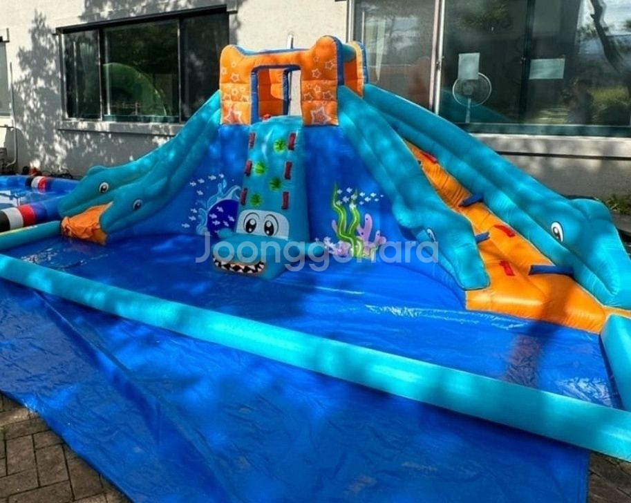 돌고래 투레일 워터슬라이드 에어바운스 팝니다.--2