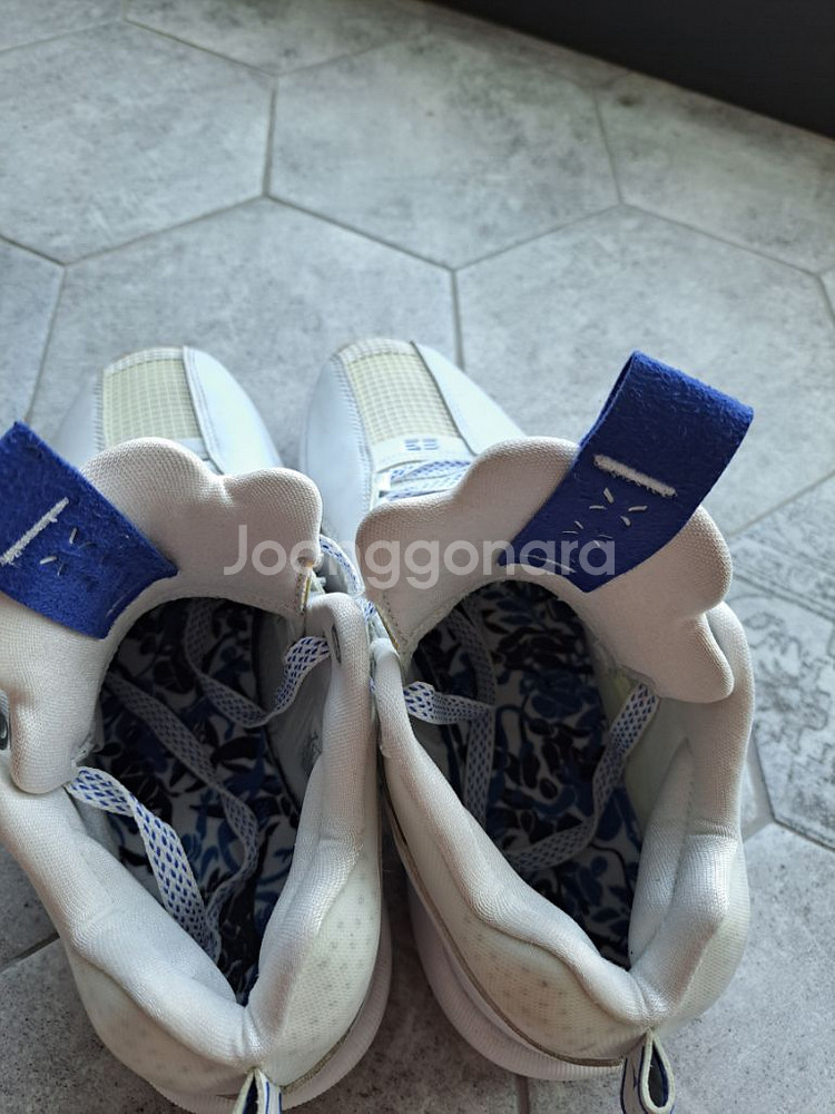 에어조던 35 250사이즈 판매합니다--3