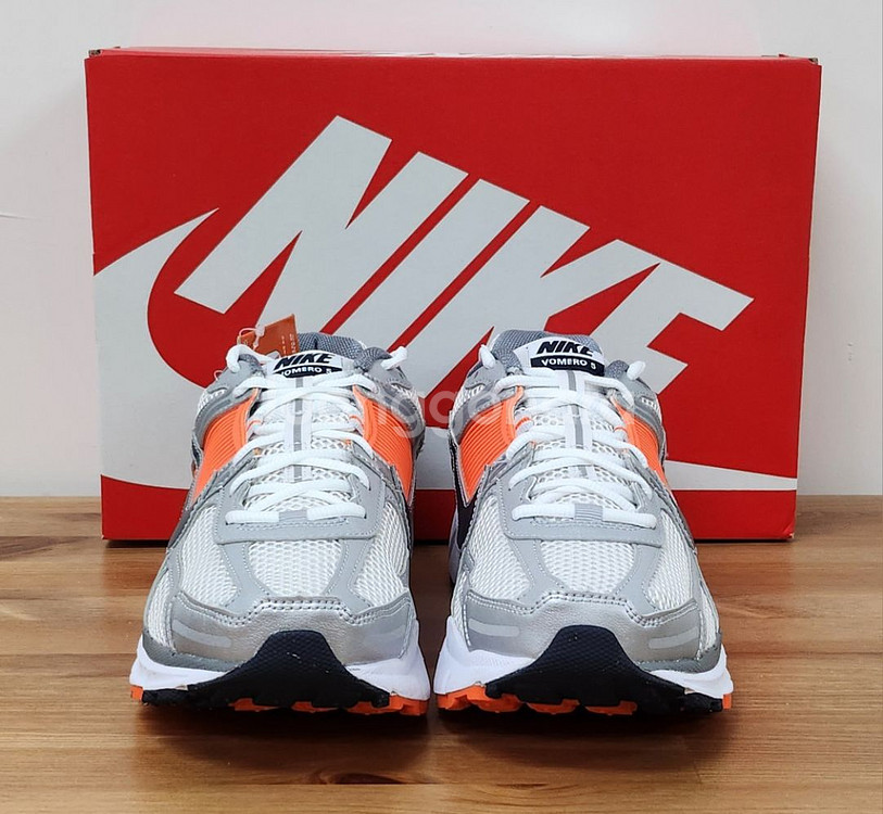 나이키 줌 보메로 5 270--4